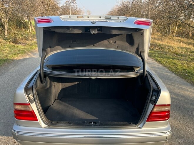 Mercedes E 240 2000, 223,000 km - 2.4 l - Bərdə