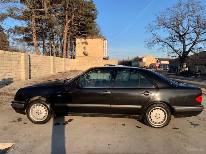 Mercedes E 280 4MATIC 1998, 379,000 km - 2.8 l - Xaçmaz
