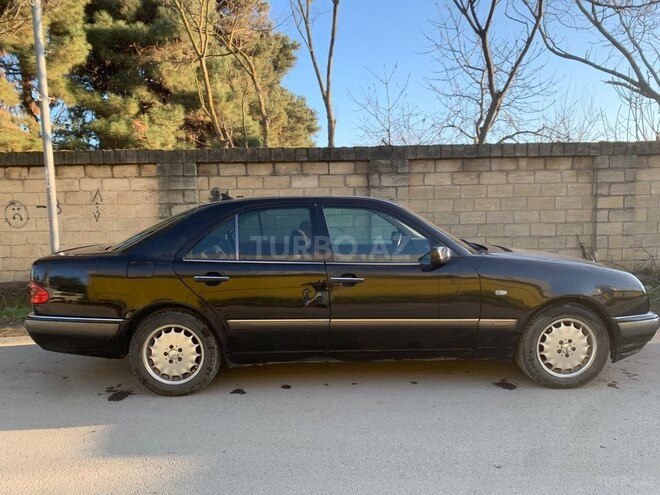Mercedes E 280 4MATIC 1998, 379,000 km - 2.8 l - Xaçmaz