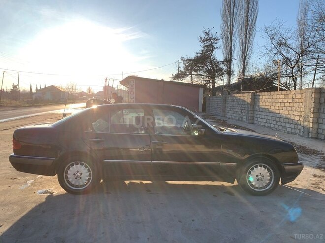 Mercedes E 280 4MATIC 1998, 379,000 km - 2.8 l - Xaçmaz