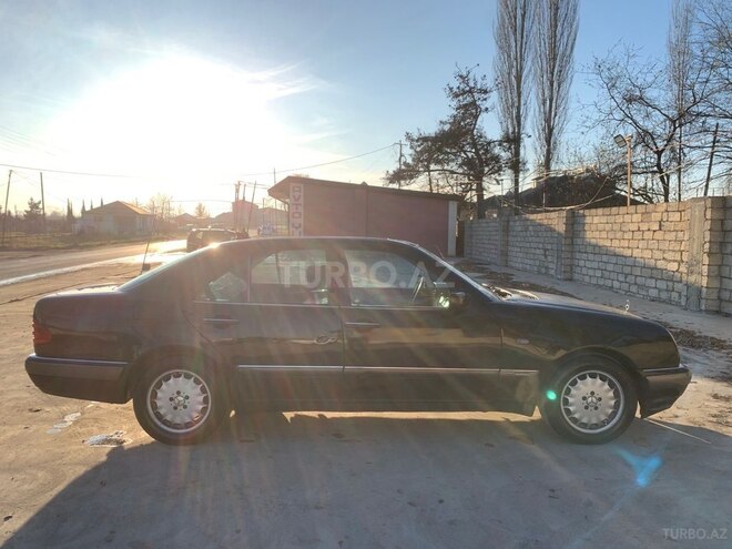 Mercedes E 280 4MATIC 1998, 379,000 km - 2.8 l - Xaçmaz