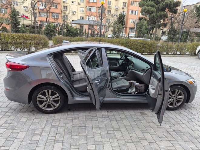 Hyundai Elantra 2017, 143,000 km - 1.8 л - Bakı