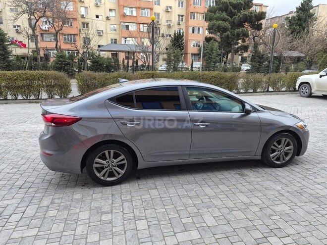 Hyundai Elantra 2017, 143,000 km - 1.8 л - Bakı