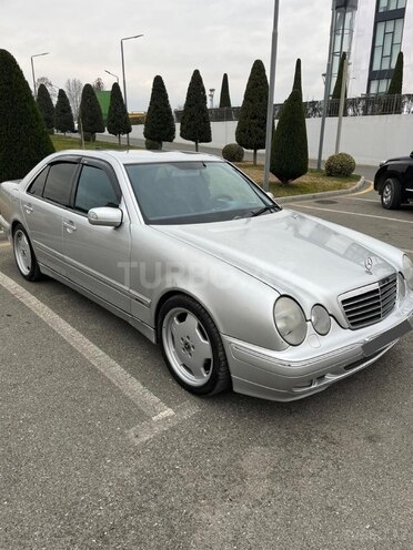Mercedes E 240 2000, 399,000 km - 2.4 l - Ağcabədi