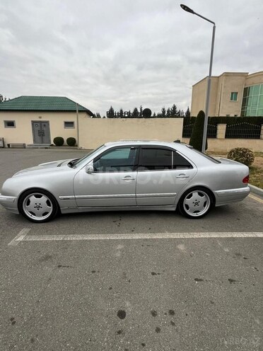 Mercedes E 240 2000, 399,000 km - 2.4 l - Ağcabədi