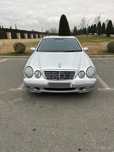Mercedes E 240 2000, 399,000 km - 2.4 l - Ağcabədi