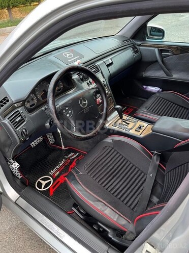 Mercedes E 240 2000, 399,000 km - 2.4 l - Ağcabədi