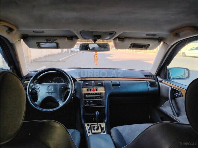Mercedes E 220 2000, 469,447 km - 2.2 l - Ağstafa