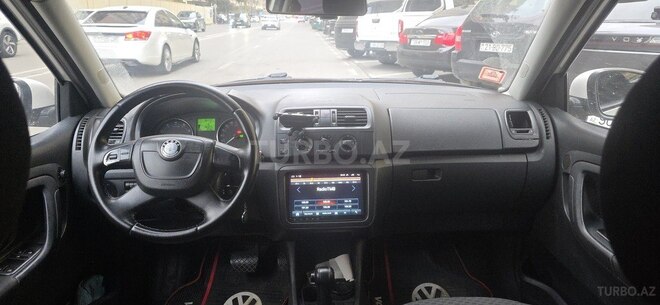 Skoda Fabia 2011, 186,900 km - 1.6 l - Bakı