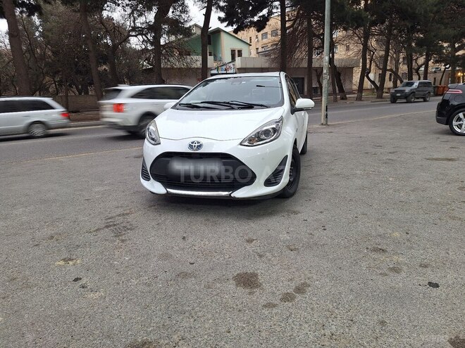 Toyota Aqua 2019, 195,500 km - 1.5 l - Bakı