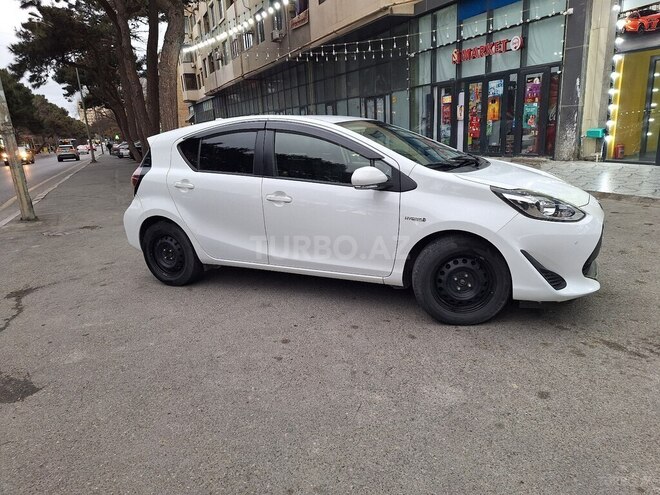 Toyota Aqua 2019, 195,500 km - 1.5 l - Bakı