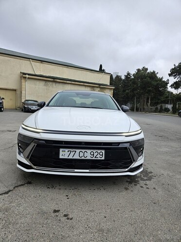 Hyundai Sonata-1