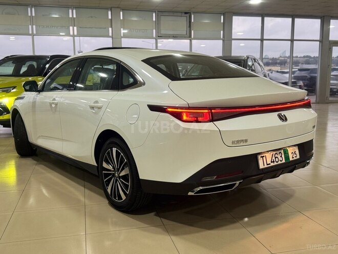Changan Eado-6