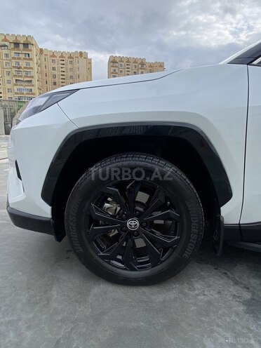 Toyota RAV4 2023, 41,800 km - 2.5 л - Bakı