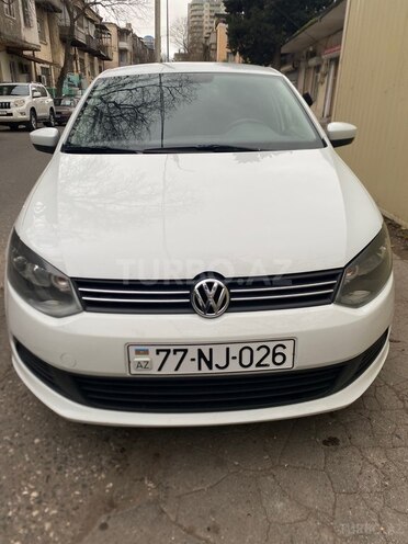 Volkswagen Polo 2015, 269,425 km - 1.6 l - Bakı