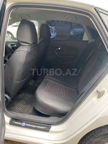Volkswagen Polo 2015, 269,425 km - 1.6 l - Bakı