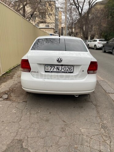Volkswagen Polo 2015, 269,425 km - 1.6 l - Bakı
