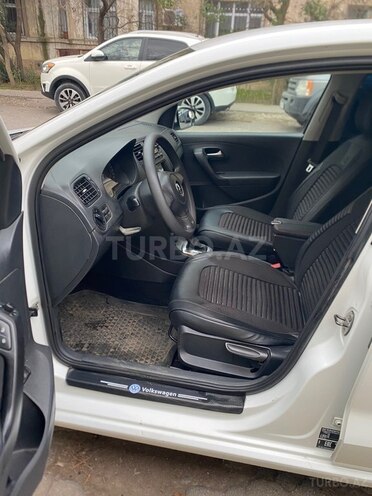 Volkswagen Polo 2015, 269,425 km - 1.6 l - Bakı
