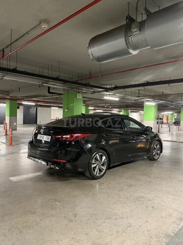 Hyundai Elantra 2015, 150,000 km - 1.8 л - Bakı