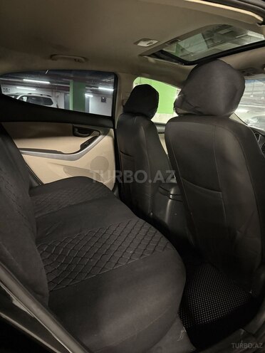 Hyundai Elantra 2015, 150,000 km - 1.8 л - Bakı