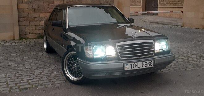 Mercedes 220 E 1994, 258,698 km - 2.2 l - Bakı