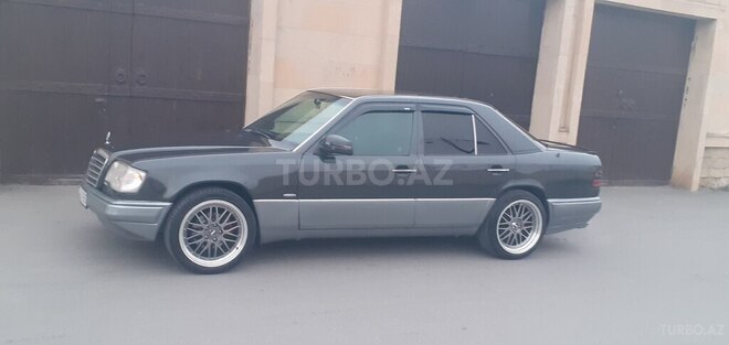 Mercedes 220 E 1994, 258,698 km - 2.2 l - Bakı