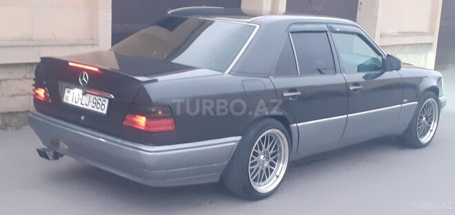 Mercedes 220 E 1994, 258,698 km - 2.2 l - Bakı