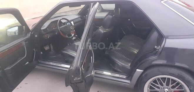 Mercedes 220 E 1994, 258,698 km - 2.2 l - Bakı
