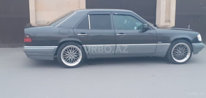 Mercedes 220 E 1994, 258,698 km - 2.2 l - Bakı