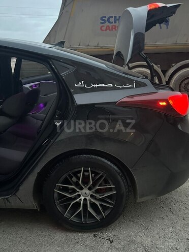 Hyundai Elantra 2015, 244,863 km - 1.8 l - Bakı