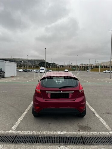 Ford Fiesta 2011, 125,000 km - 1.4 l - Bakı
