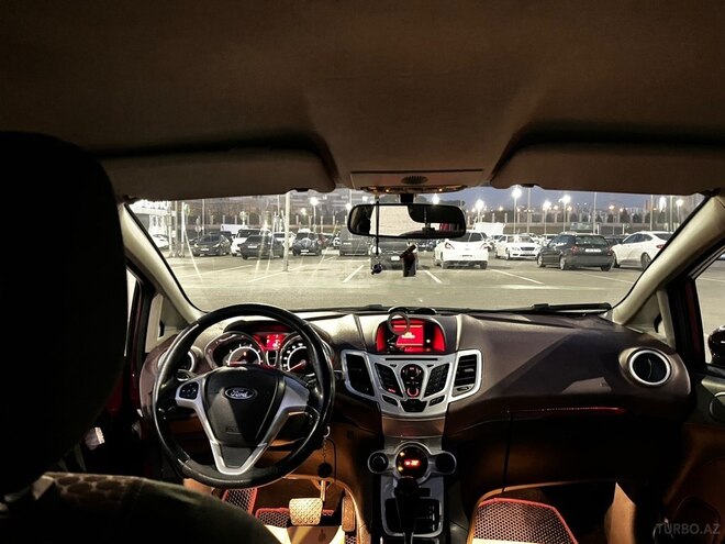 Ford Fiesta 2011, 125,000 km - 1.4 l - Bakı