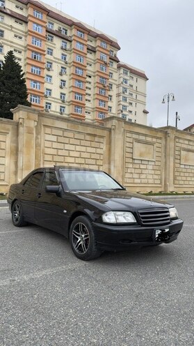 Mercedes C 200 1998, 307,000 km - 2.0 l - Bakı