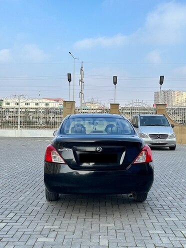 Nissan Sunny 2013, 255,000 km - 1.5 l - Bakı