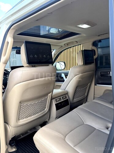 Toyota Land Cruiser 2012, 287,000 km - 4.0 л - Quba