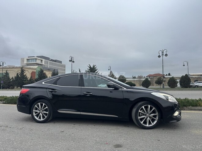 Hyundai Grandeur 2015, 182,600 km - 2.2 л - Bakı