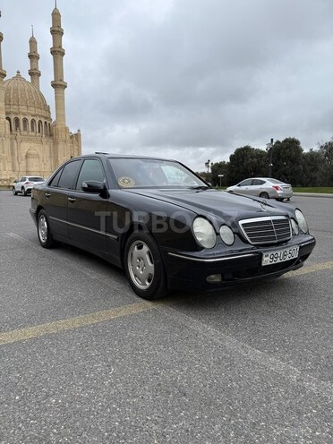 Mercedes E 220 2000, 485,600 km - 2.2 l - Bakı