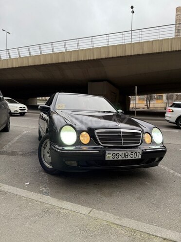 Mercedes E 220 2000, 485,600 km - 2.2 l - Bakı