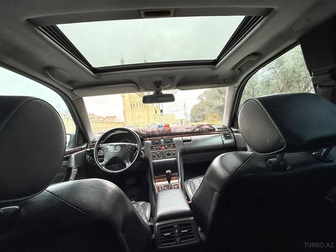 Mercedes E 220 2000, 485,600 km - 2.2 l - Bakı