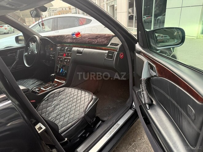 Mercedes E 220 2000, 485,600 km - 2.2 l - Bakı
