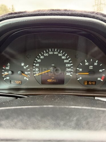 Mercedes E 220 2000, 485,600 km - 2.2 l - Bakı