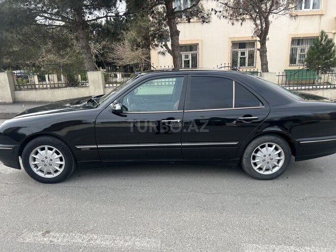 Mercedes E 240 2001, 352,000 km - 2.4 l - Bakı