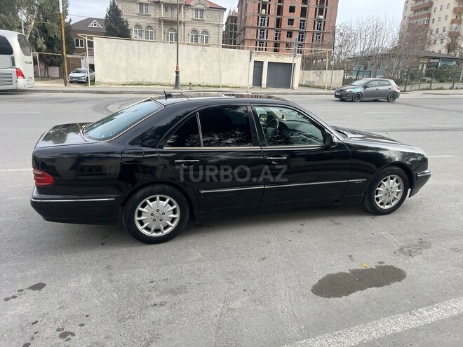 Mercedes E 240 2001, 352,000 km - 2.4 l - Bakı