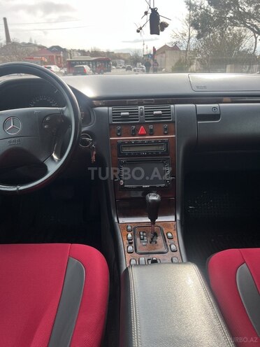 Mercedes E 240 2001, 352,000 km - 2.4 l - Bakı