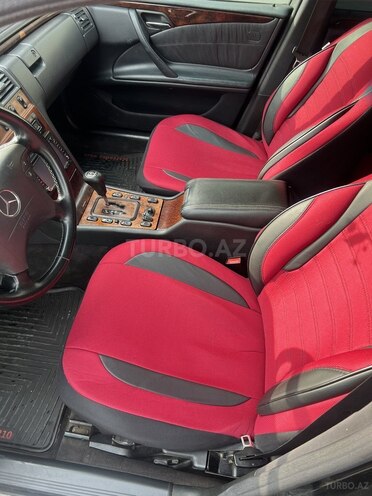 Mercedes E 240 2001, 352,000 km - 2.4 l - Bakı