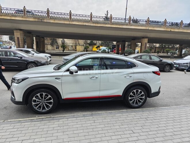 Changan CS 85-4