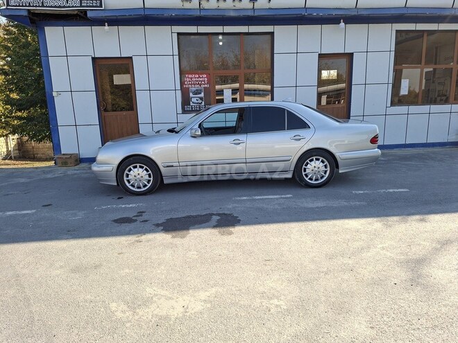 Mercedes E 320 1999, 350,000 km - 3.2 l - Şəki