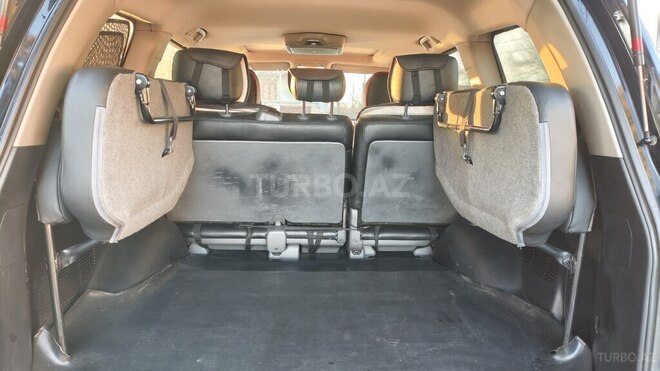 Toyota Land Cruiser 2011, 205,000 km - 4.0 l - Göyçay