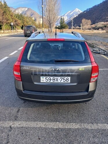 Kia  2009, 255,500 km - 1.4 l - Qəbələ