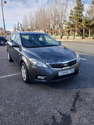 Kia  2009, 255,500 km - 1.4 l - Qəbələ
